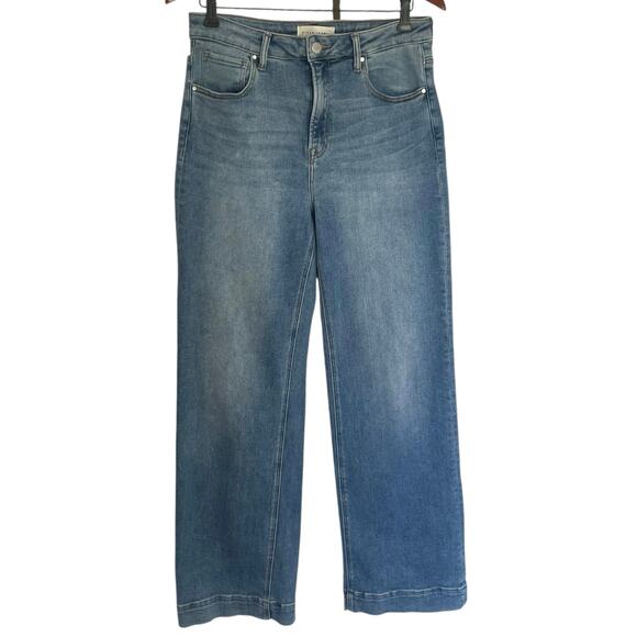 Risen High Rise WIde Leg Jeans Size 11/30 Medium Wash Stretchy Fall Casual Denim - Picture 1 of 8